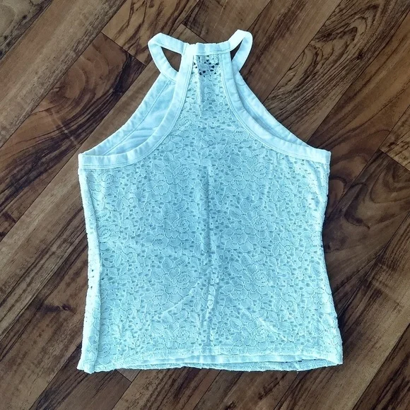Hollister white lace eyelet top - Picture 6 of 8